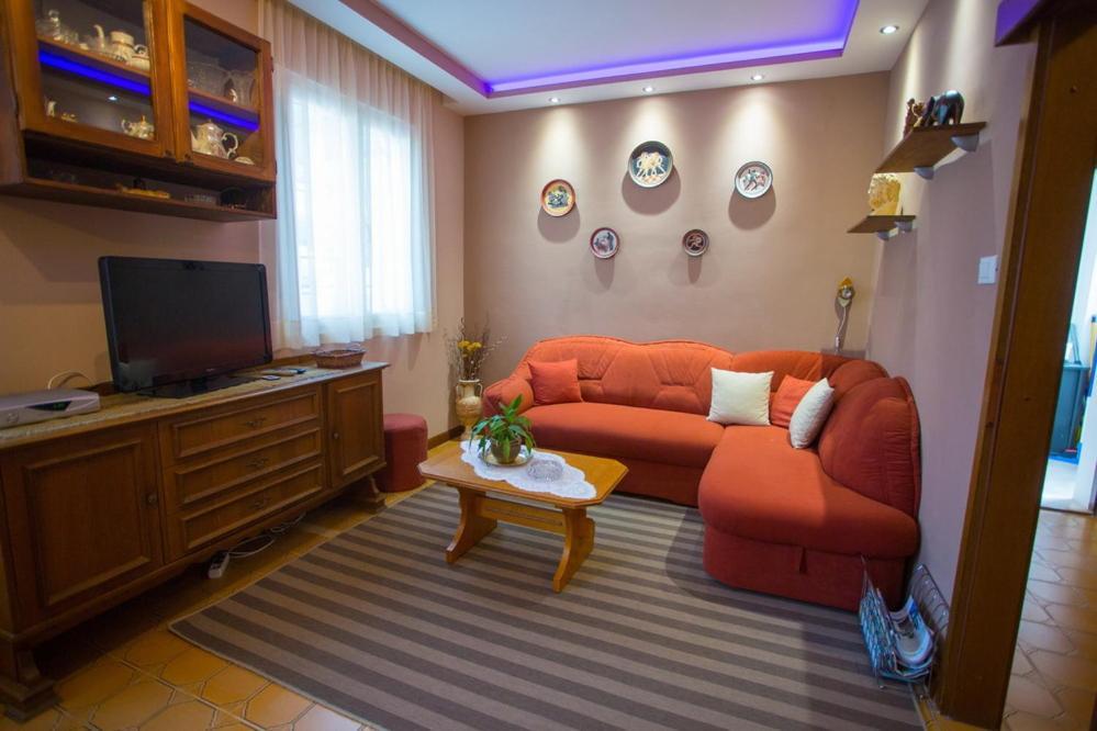 Apartments Tanja Подгора Екстер'єр фото