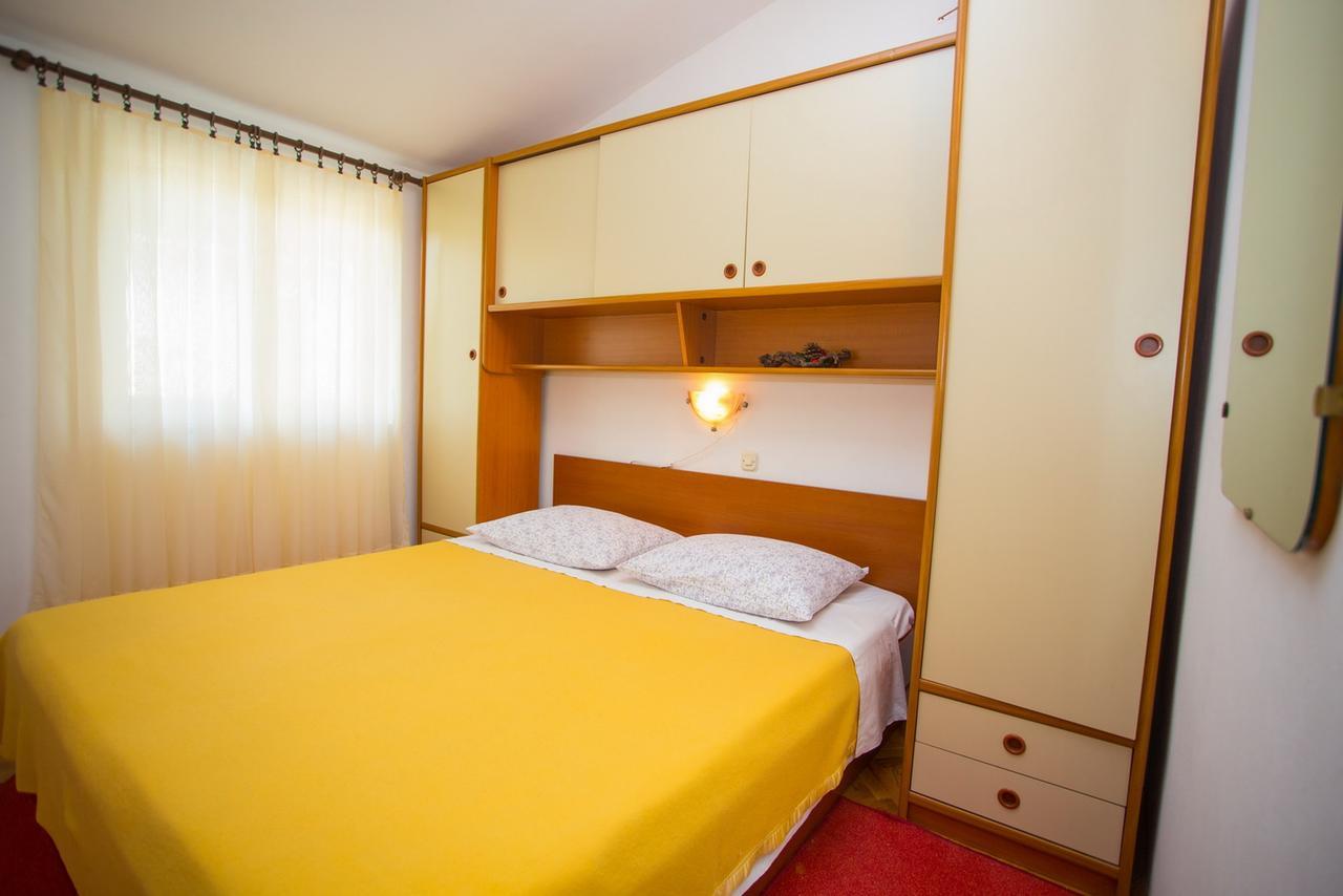 Apartments Tanja Подгора Екстер'єр фото