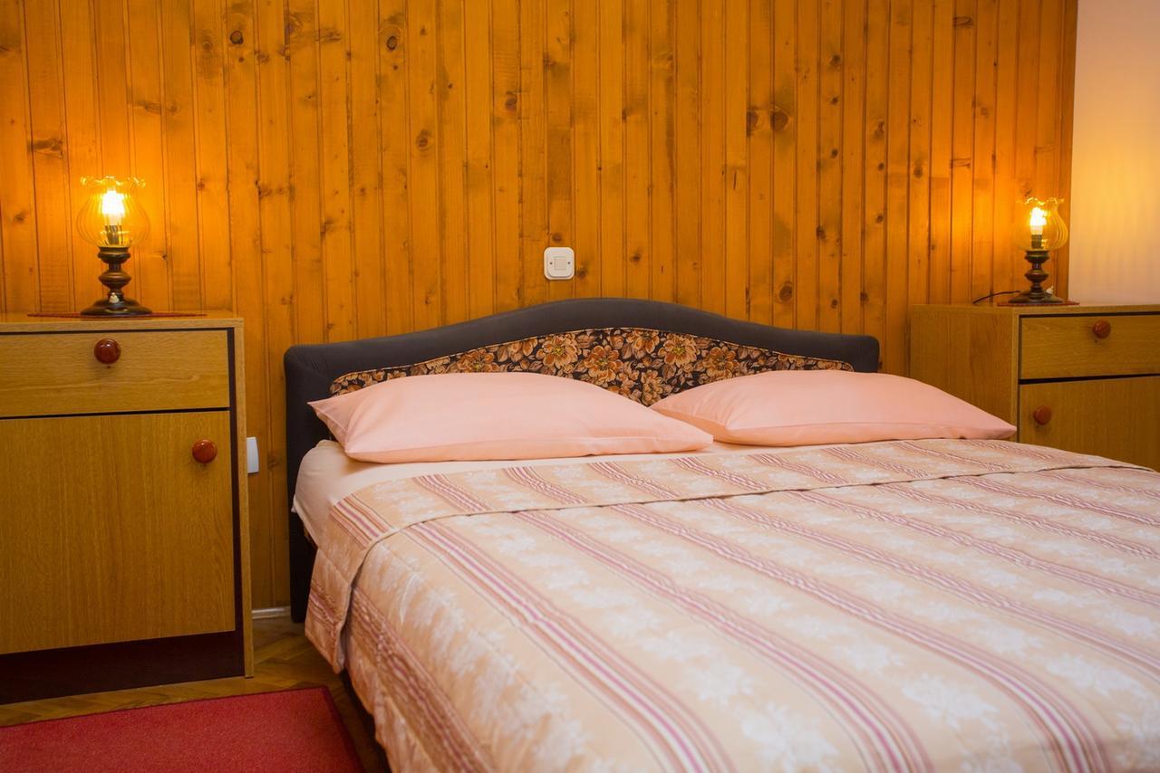 Apartments Tanja Подгора Екстер'єр фото